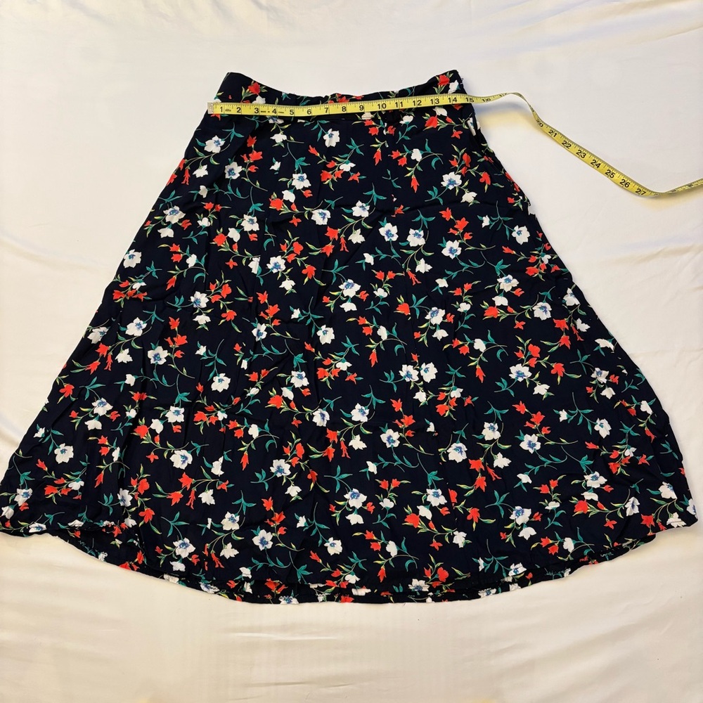 🔥LAST CHANCE🔥 Vintage Women’s Floral Dark Blue Skirt